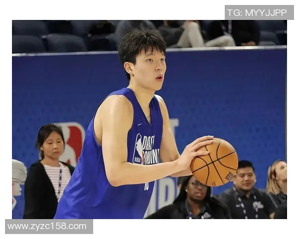 众队记热议杨瀚森：开拓者开端懊悔选他错失两人 应调整球队战略